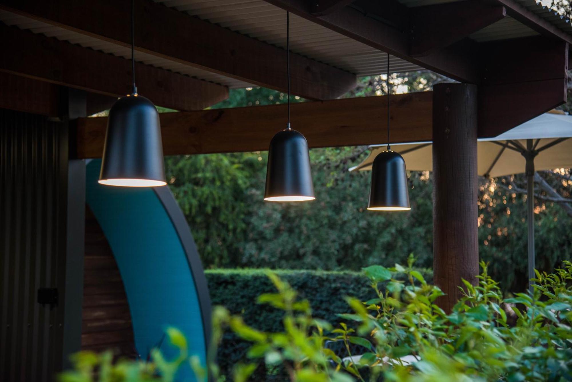 Bed and Breakfast Jen'S Garden Pods Гріффіт Екстер'єр фото